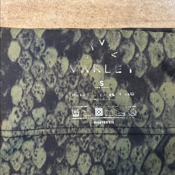 Varley Bedford Leggings in the Olive Snake print color. - Picture 3 of 4